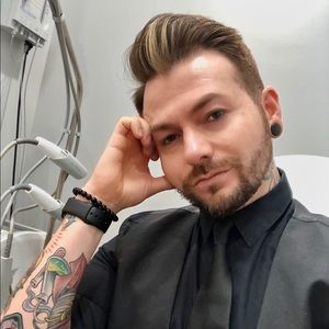 Meet your Posher, Daniel